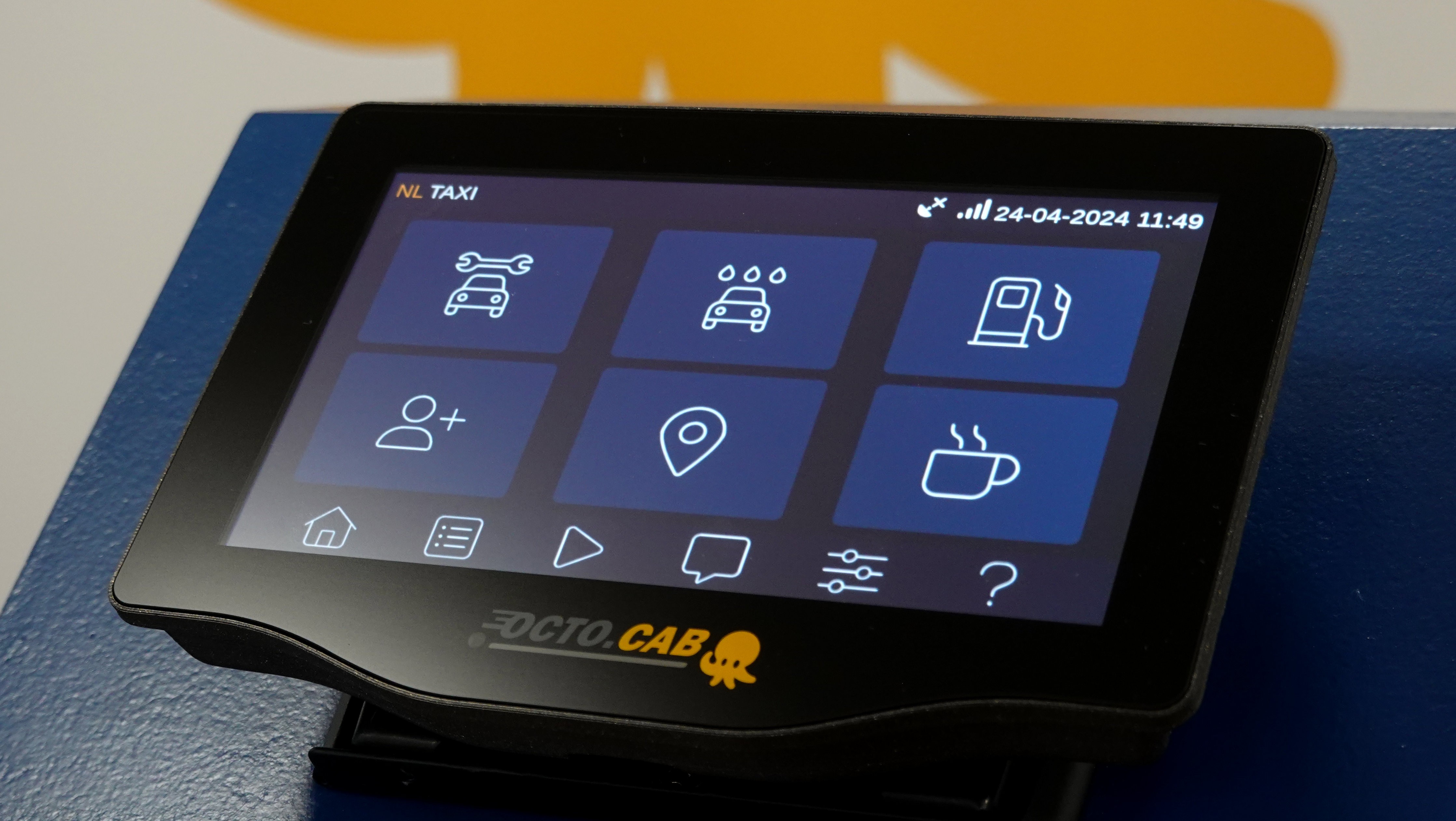NFC-inlog via rijbewijs bij octo.cab